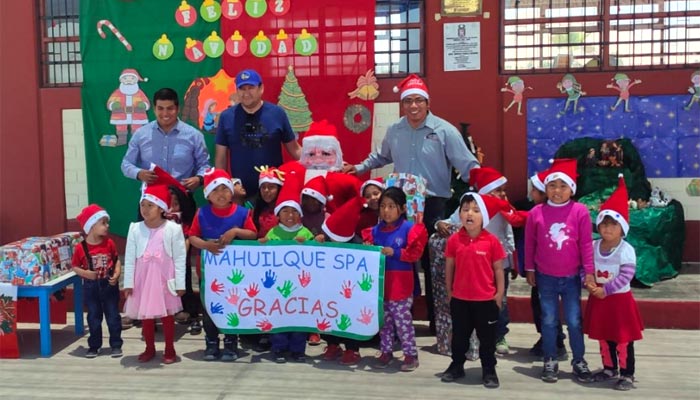 Mahuilque y la alegre celebración de Navidad en colegio “Nuestra Señora del Santo Rosario” en Tacna